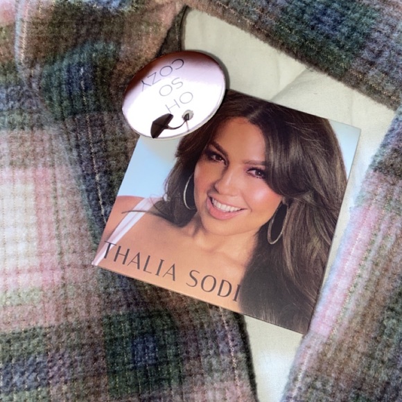 Thalia Sodi - Plaid loungewear set top and pants - Picture 7 of 14